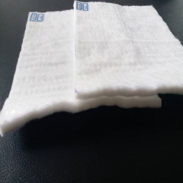 Netkani geotekstil z dolgimi vlakni